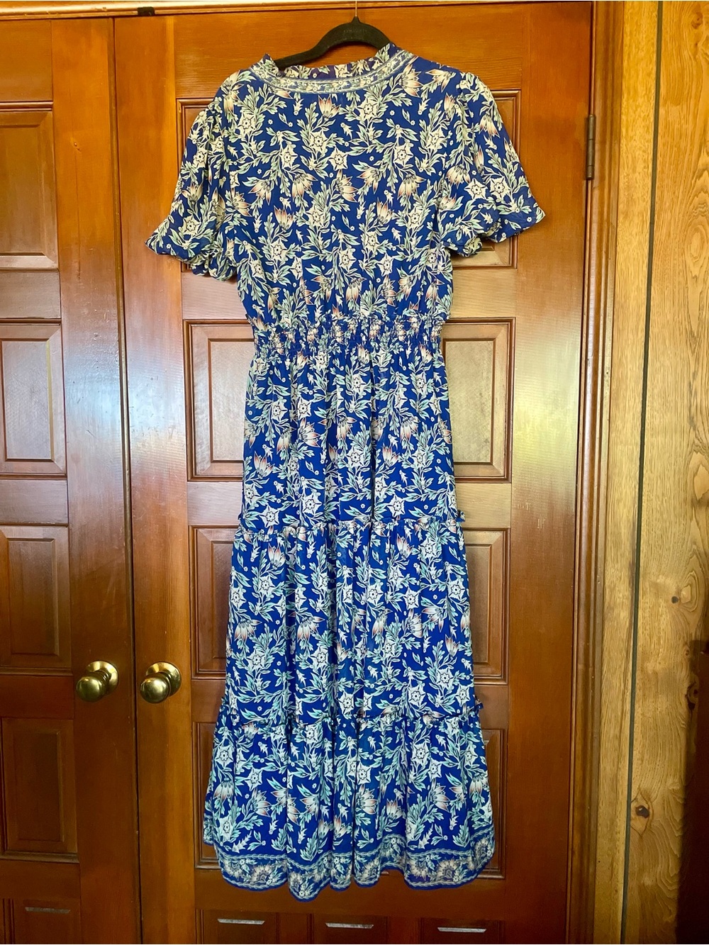 SALE Max Studio Blue Floral V-Neck Smocked Midi Dress - Picture 4 of 4